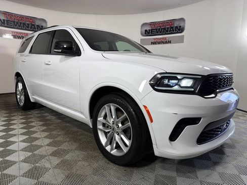 Used 2024 Dodge Durango GT image 1