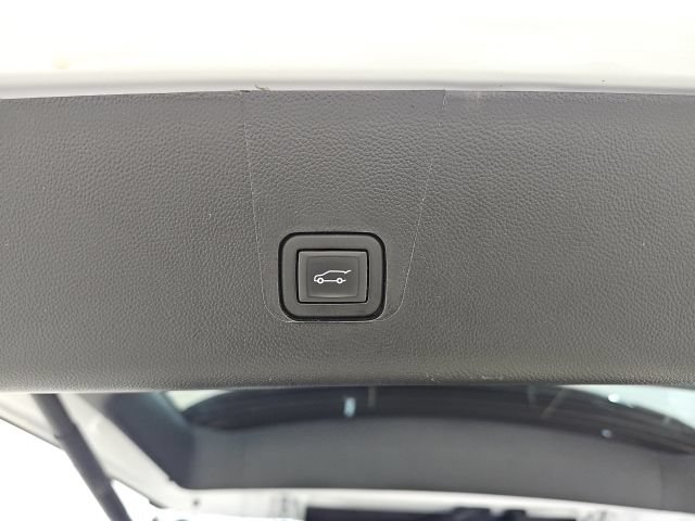 Used 2023 Chevrolet Traverse LT FWD image 6