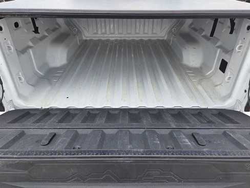 Used 2024 Chevrolet Colorado LT w/ LT Convenience Package RWD image 13