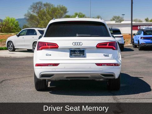Used 2018 Audi Q5 2.0T Premium Plus w/ Premium Plus Package AWD/4WD image 8
