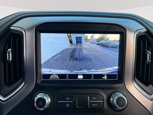 Used 2020 GMC Sierra 1500 SLT w/ SLT Premium Plus Package AWD/4WD image 15