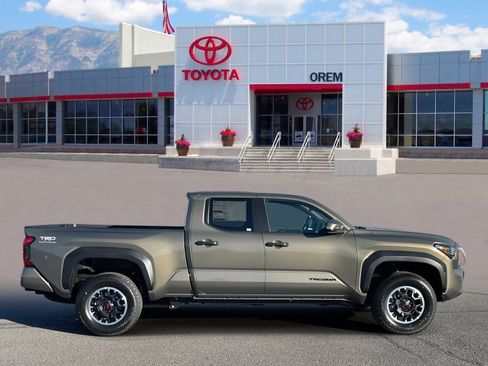 New 2026 Toyota Tacoma TRD Off-Road w/ TRD Off Road Upgrade Package image 3