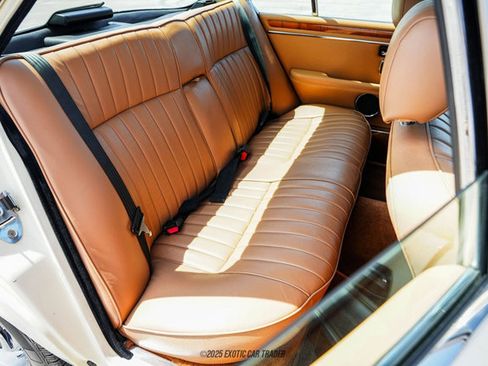 Used 1987 Jaguar XJ6 image 34