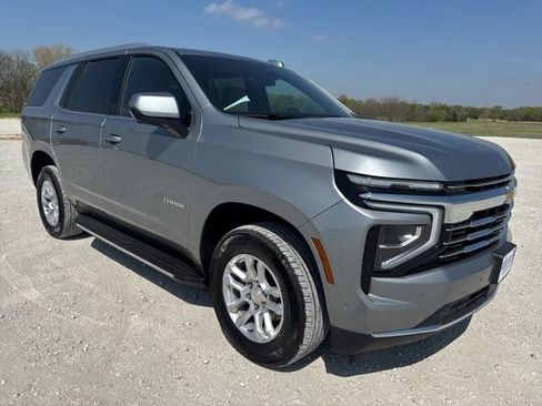 Used 2025 Chevrolet Tahoe LT AWD/4WD image 1