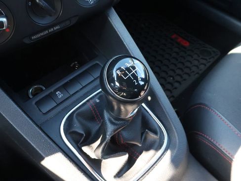 Used 2013 Volkswagen Jetta GLI image 23