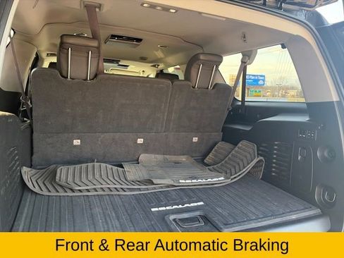 Used 2017 Cadillac Escalade ESV Premium Luxury image 34