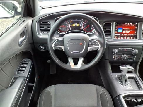 Used 2016 Dodge Charger SXT w/ Rallye Group image 17