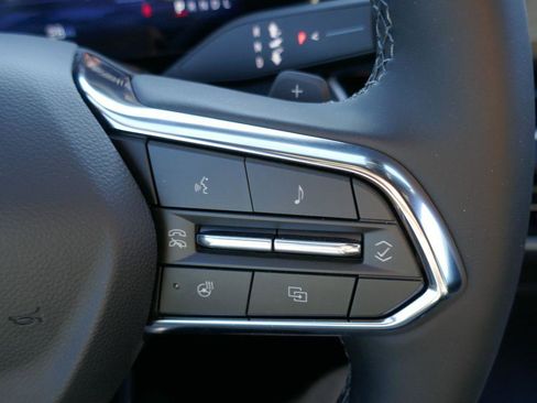 New 2026 Chevrolet Equinox LT FWD image 16