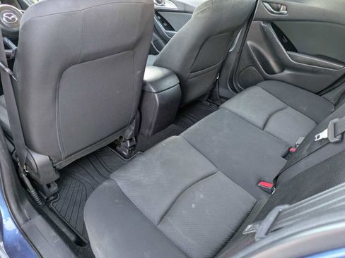 Used 2018 MAZDA MAZDA3 Sport image 13