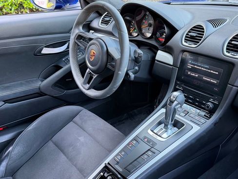 Used 2023 Porsche 718 Cayman GT4 RWD image 37