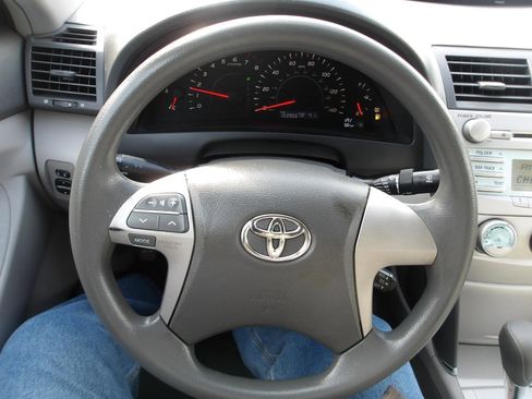 Used 2008 Toyota Camry LE image 13