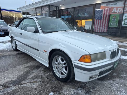 Used 1998 BMW 328i Convertible image 3