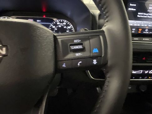 Used 2026 Nissan Rogue SV AWD/4WD image 36