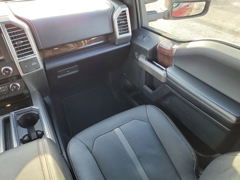 Used 2015 Ford F150 Platinum w/ Equipment Group 701A Luxury image 15