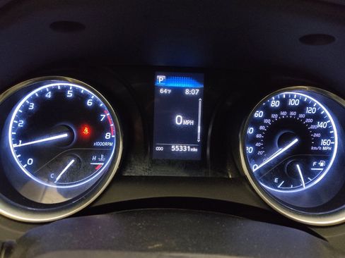 Used 2019 Toyota Camry LE image 23