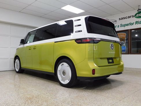 Used 2025 Volkswagen ID. Buzz 1st Edition image 6