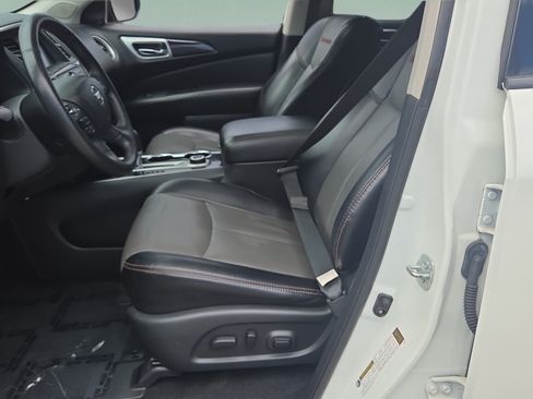 Used 2020 Nissan Pathfinder SL AWD/4WD image 9