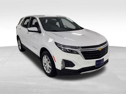Used 2024 Chevrolet Equinox LT AWD/4WD image 1