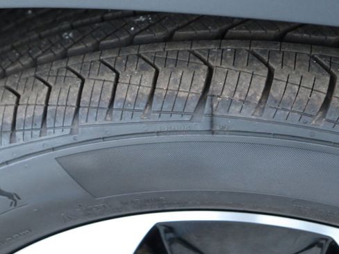 Used 2025 Mercedes-Benz GLA 250 image 15