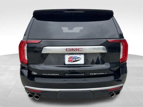 Used 2022 GMC Yukon XL Denali image 6