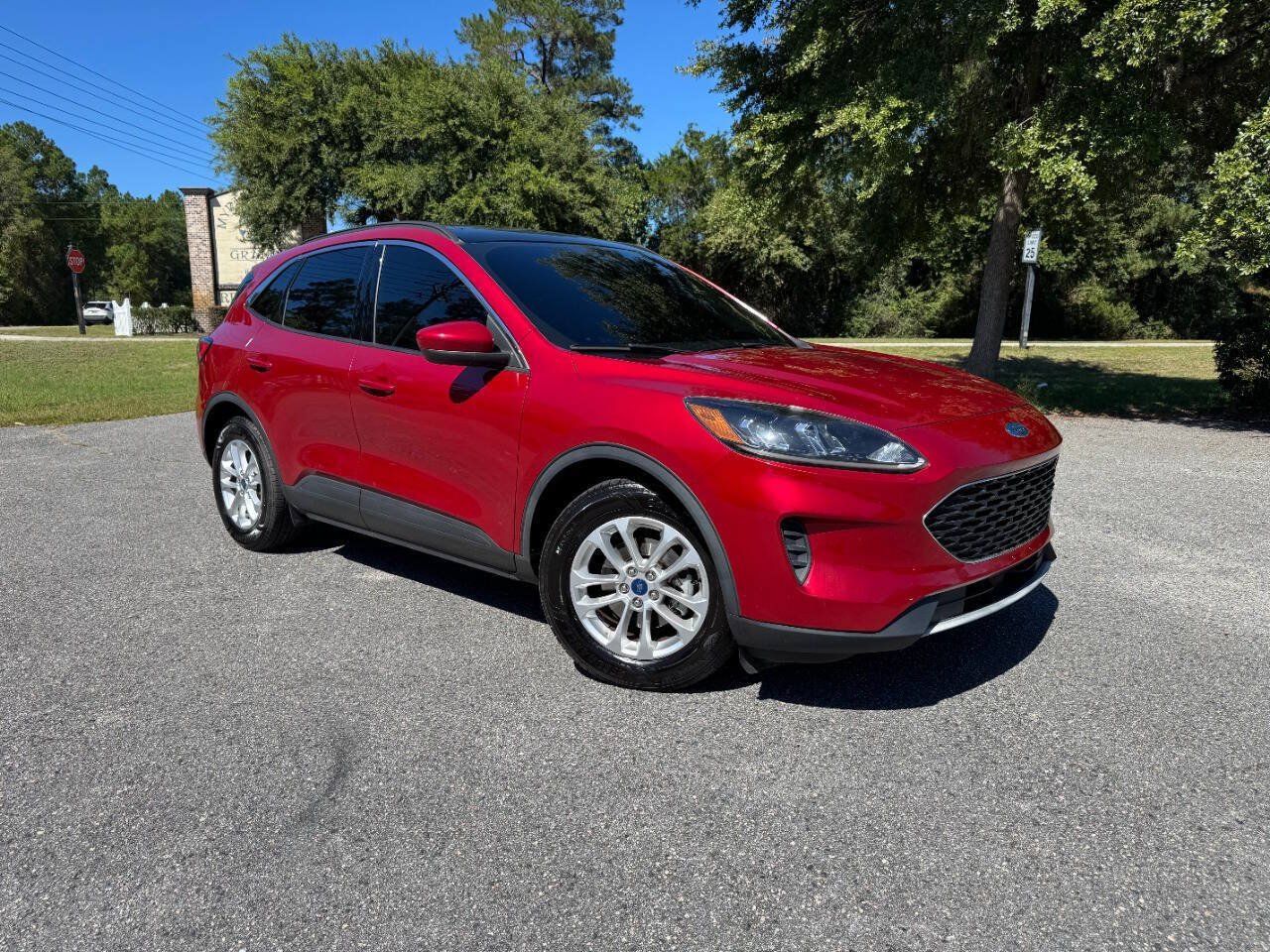 Used 2020 Ford Escape SE FWD image 8
