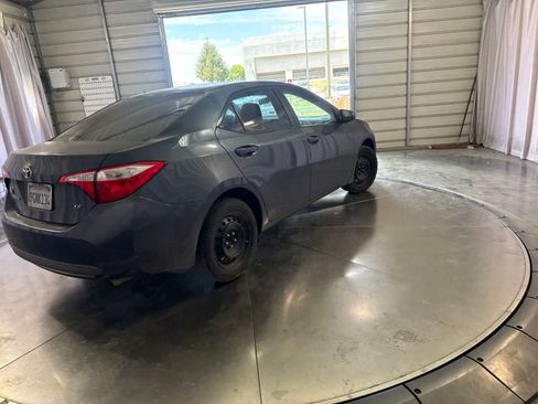 Used 2014 Toyota Corolla LE FWD image 4