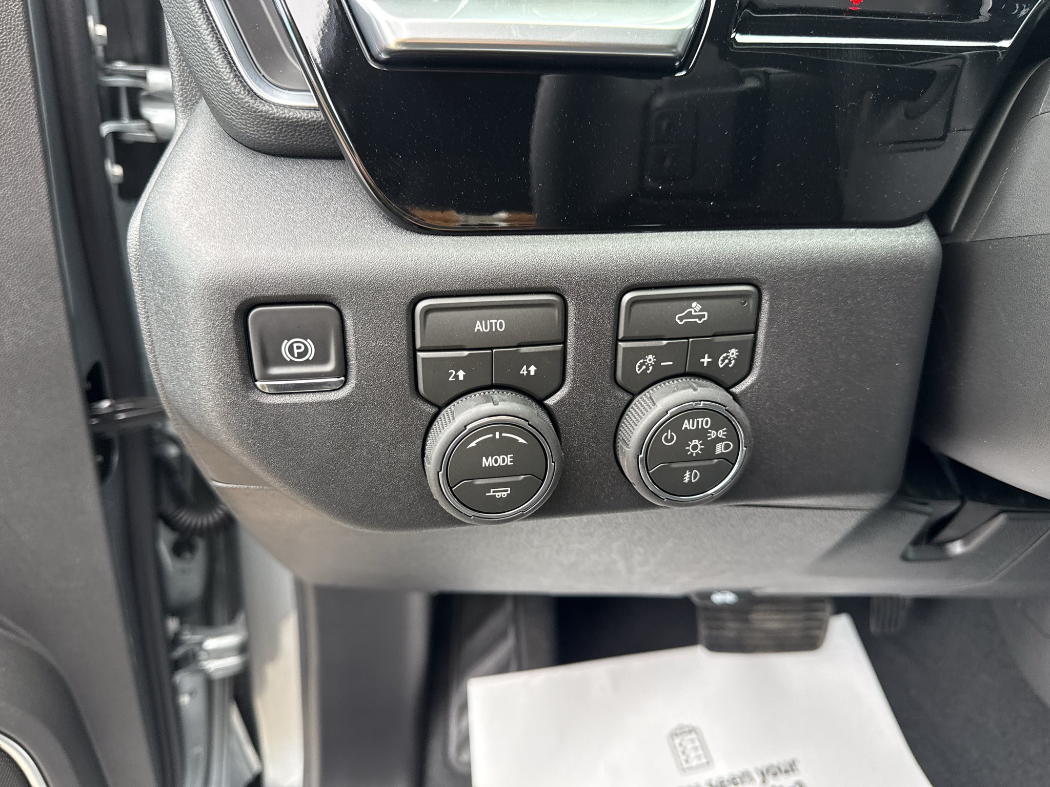 New 2026 Chevrolet Silverado 1500 RST w/ Convenience Package II AWD/4WD image 13