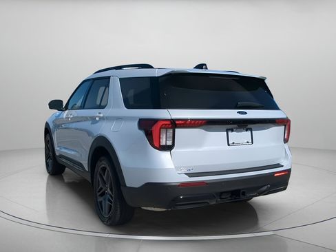 New 2026 Ford Explorer ST-Line image 21
