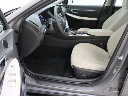 Used 2022 Hyundai Sonata SEL FWD image 14