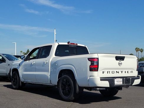 New 2026 Nissan Frontier SV w/ Tow Package image 2