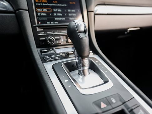 Certified 2016 Porsche 911 Carrera Black Edition image 20