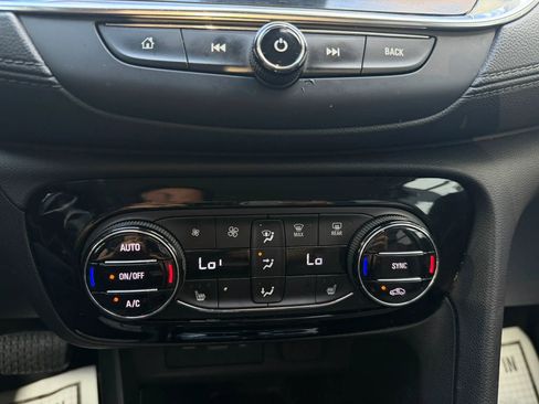 Used 2023 Buick Encore GX Select w/ Safety Package II FWD image 25