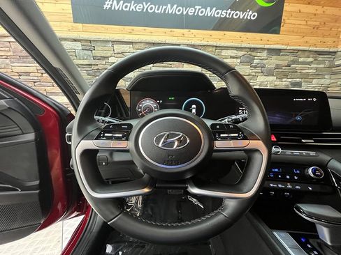 Used 2023 Hyundai Elantra SEL w/ Convenience Package FWD image 35