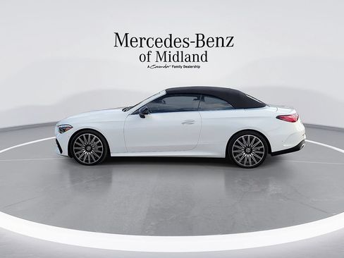 Used 2025 Mercedes-Benz CLE 300 4MATIC Cabriolet image 5