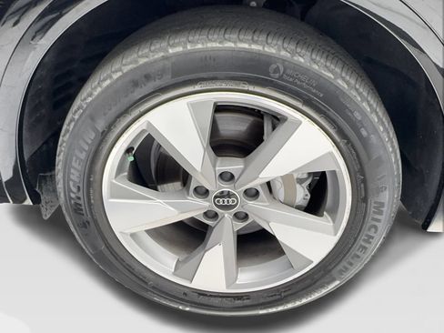 Used 2023 Audi Q5 2.0T Premium w/ Convenience Package AWD/4WD image 13