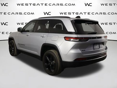 Used 2023 Jeep Grand Cherokee Altitude AWD/4WD image 41