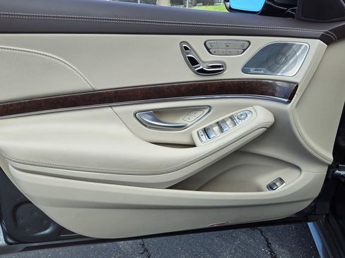 Used 2019 Mercedes-Benz S 560 Sedan image 12