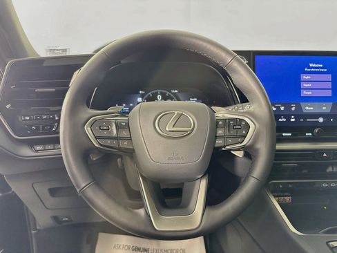 Certified 2025 Lexus TX 350 FWD w/ Technology Package image 12