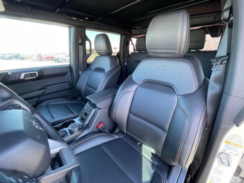 Used 2024 Ford Bronco Badlands image 23