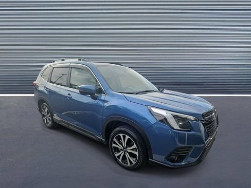 Used 2023 Subaru Forester Limited AWD/4WD image 7