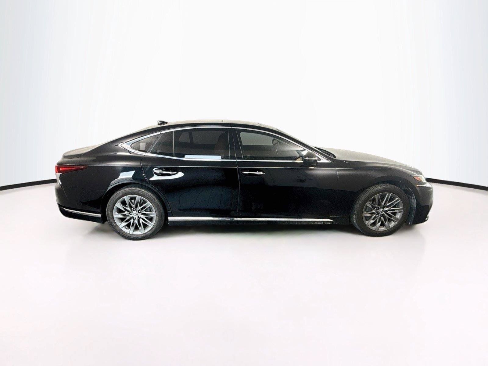 Used 2018 Lexus LS 500 w/ Accessory Package (Z2) RWD image 6
