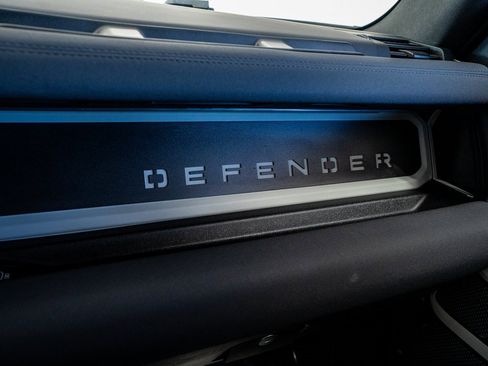 Used 2022 Land Rover Defender 110 X-Dynamic SE image 57