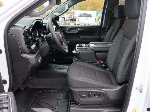 New 2026 Chevrolet Silverado 1500 LT w/ LPO, Dark Essentials Package image 5