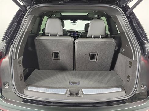 Certified 2023 Cadillac XT6 Premium Luxury w/ Technology Package image 8