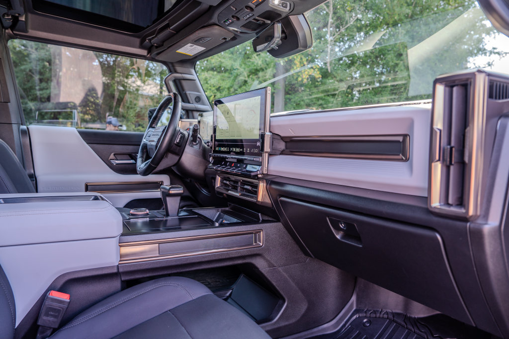 Used 2025 GMC Hummer EV 2X AWD/4WD image 23