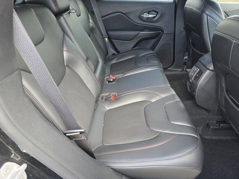 Used 2020 Jeep Cherokee Trailhawk w/ Cold Weather Group image 30