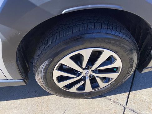 Used 2024 Subaru Outback Premium image 31