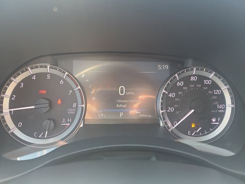 Used 2023 Toyota Highlander XLE AWD/4WD image 24