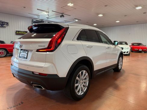 Used 2023 Cadillac XT4 Luxury w/ Cold Weather Package AWD/4WD image 10