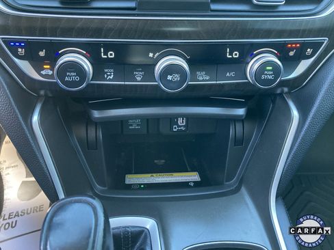 Used 2018 Honda Accord Touring image 25